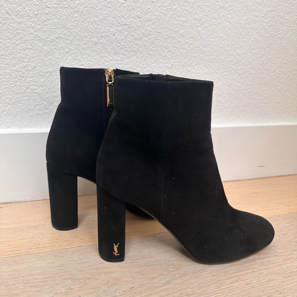 Saint Laurent Lou Suede Ankle Boots